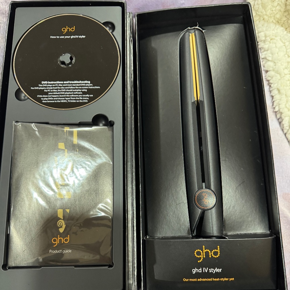 GHD IV Styler Flat Iron with 1" Plates New, but open box for taking Images